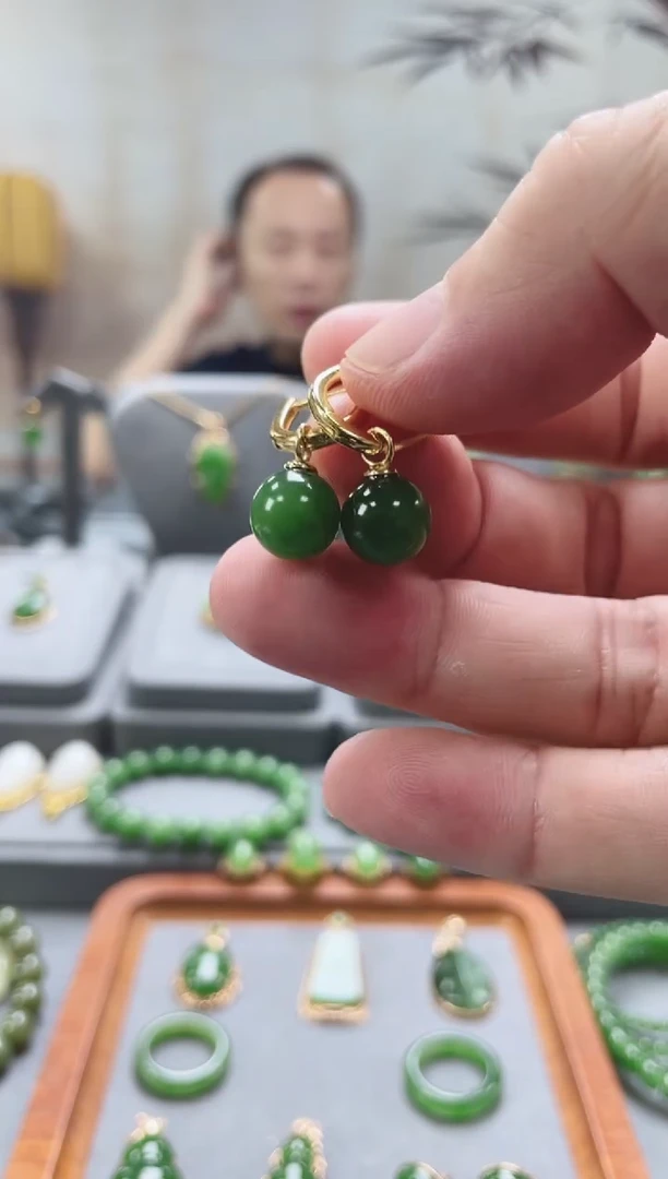 未镶嵌和田玉耳饰 未镶嵌 和田玉 耳饰