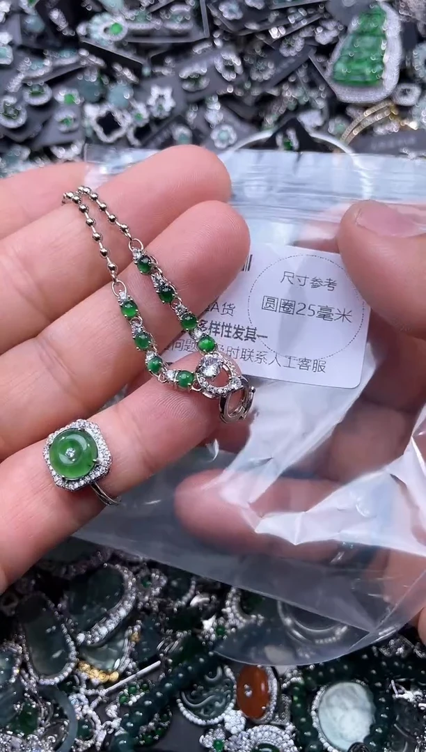 【闪购商品】翡翠颈饰未镶嵌Y633项链