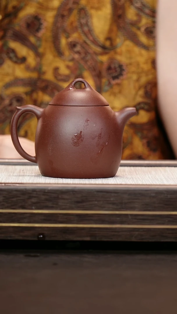 茶壶紫砂老紫泥  云根料  秦权  梅