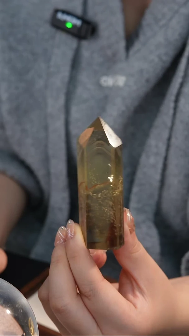 【闪购商品】黄晶水晶柱未镶嵌88mm银山黄水柱