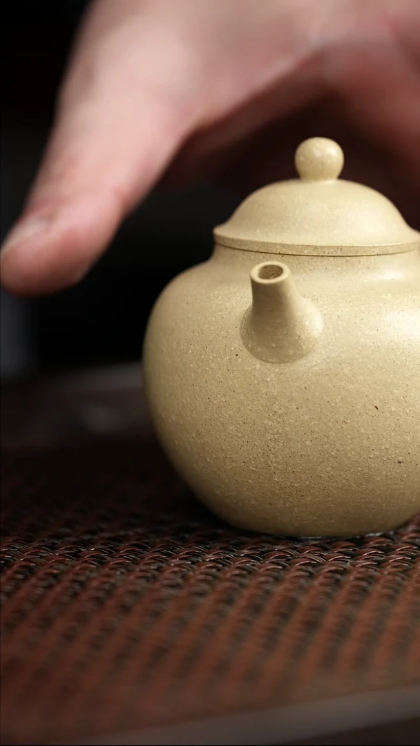 【闪购商品】紫砂茶壶本绿贡珠