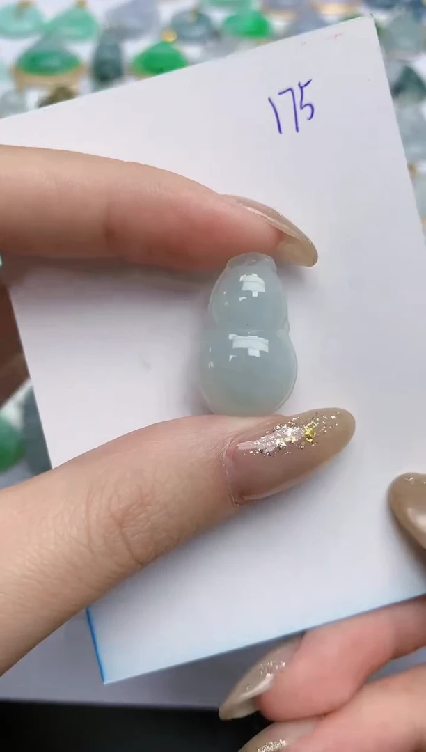 【闪购商品】翡翠颈饰未镶嵌天然缅甸翡翠A货