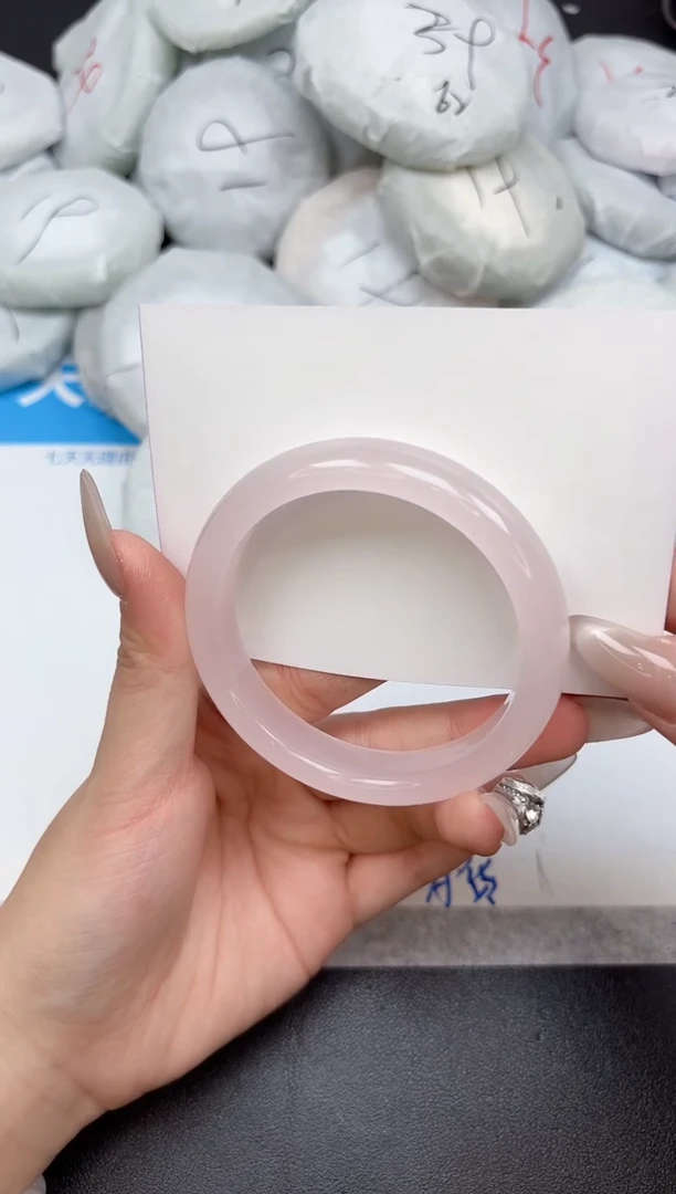 未镶嵌手镯石英质玉95-58.7