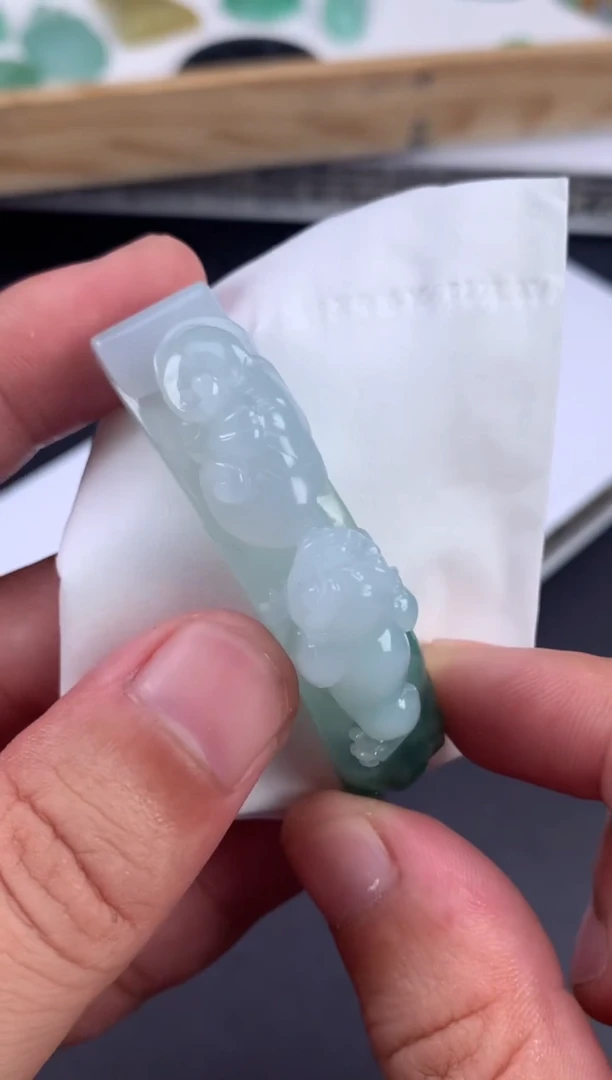 未镶嵌定制翡翠丙***5翡翠