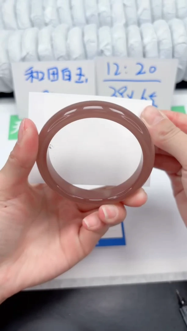 【闪购商品】石英质玉手镯未镶嵌13-61.3