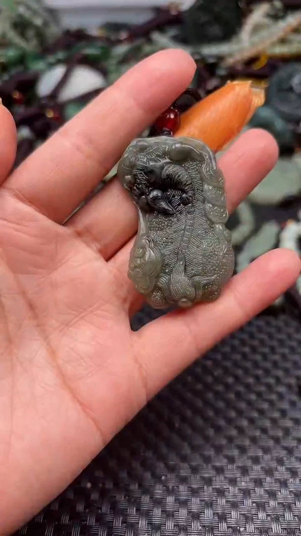 【闪购商品】和田玉颈饰未镶嵌1
