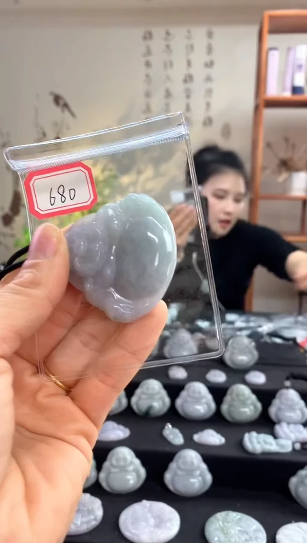 【闪购商品】翡翠颈饰未镶嵌佛公680