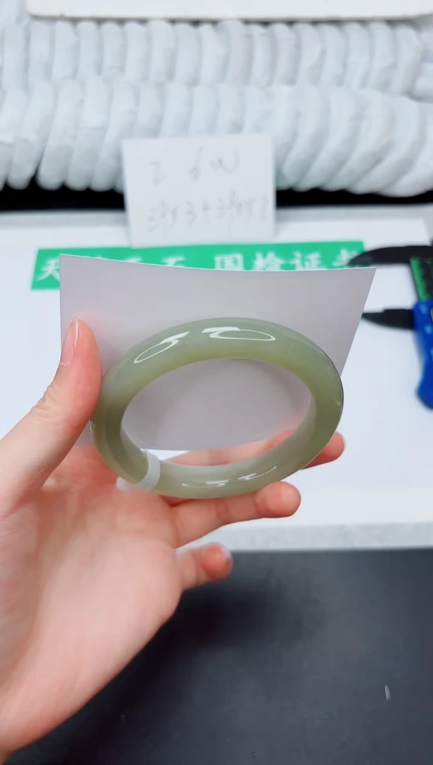 和田玉手镯未镶嵌71-60.3QS1