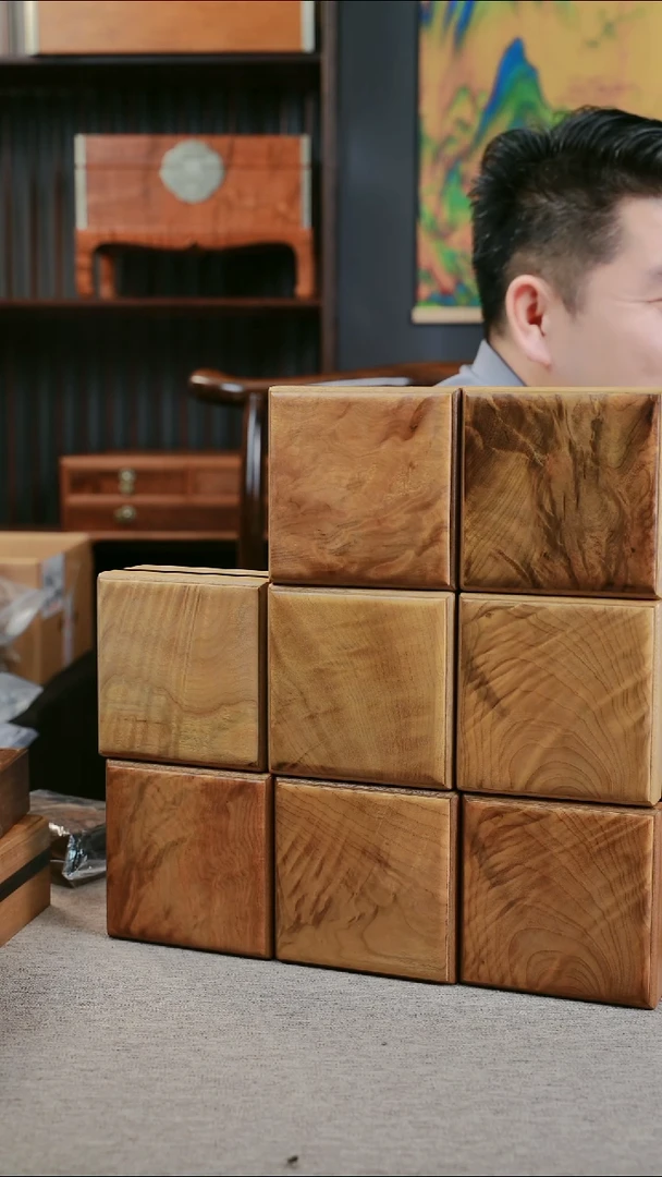 金丝楠文**邦金丝楠木紫包金天地盖首饰盒8个