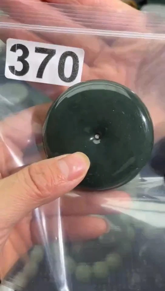 未镶嵌和田玉珠宝半成品扣子