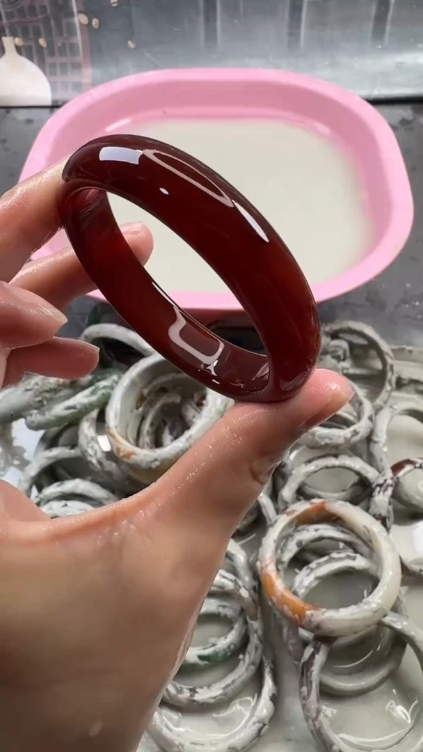 【闪购商品】石英质玉手镯未镶嵌36