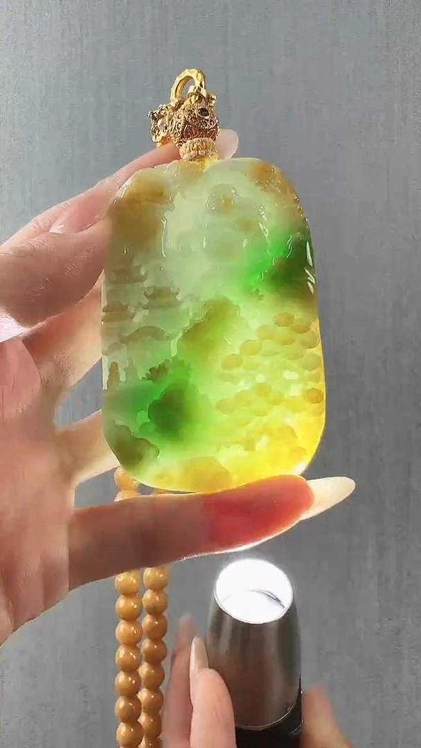 颈饰未镶嵌翡翠山水
