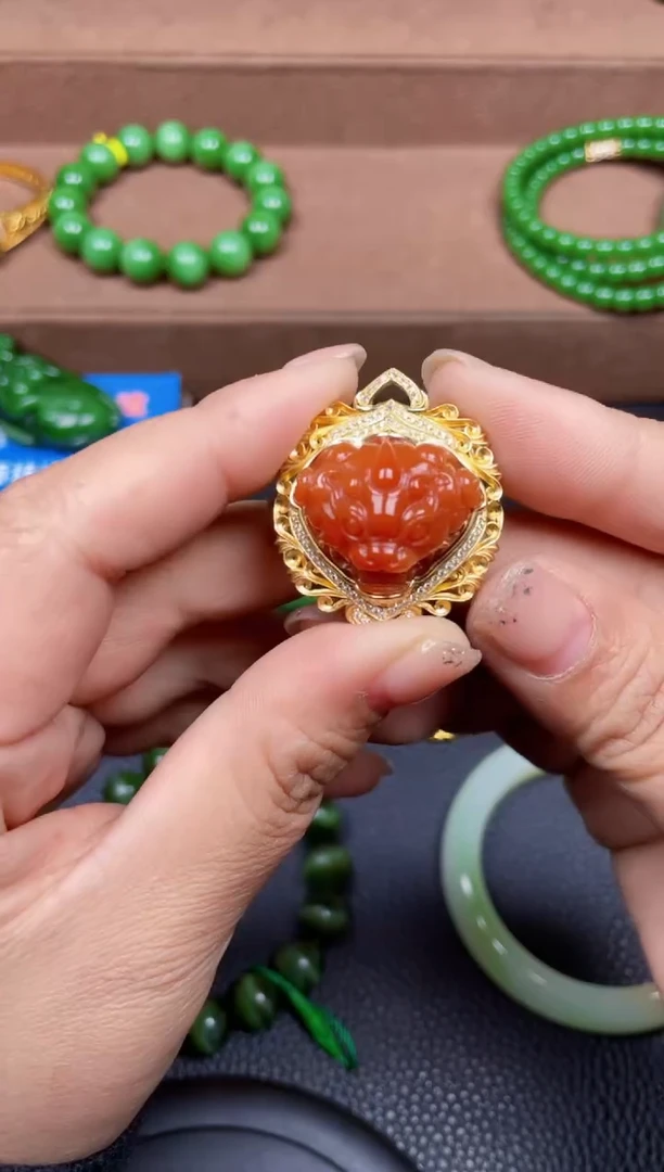 银S925镶嵌挂件南红玛瑙F1009