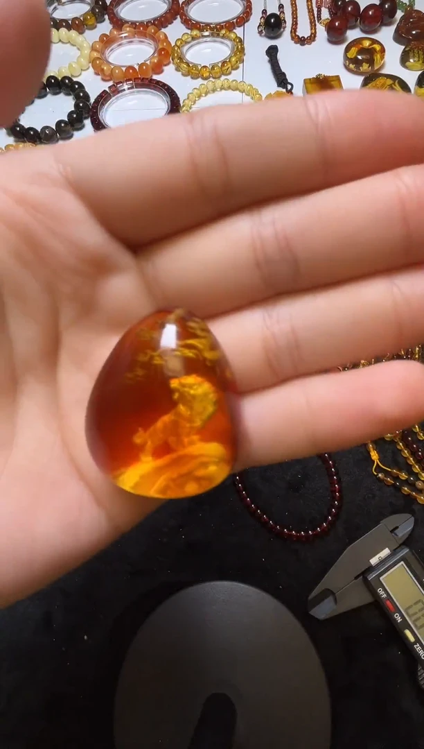 琥珀吊坠(不含链)未镶嵌琥珀