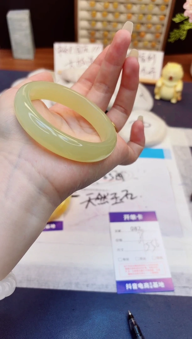 未镶嵌手镯石英质玉82-晴水-圈口55