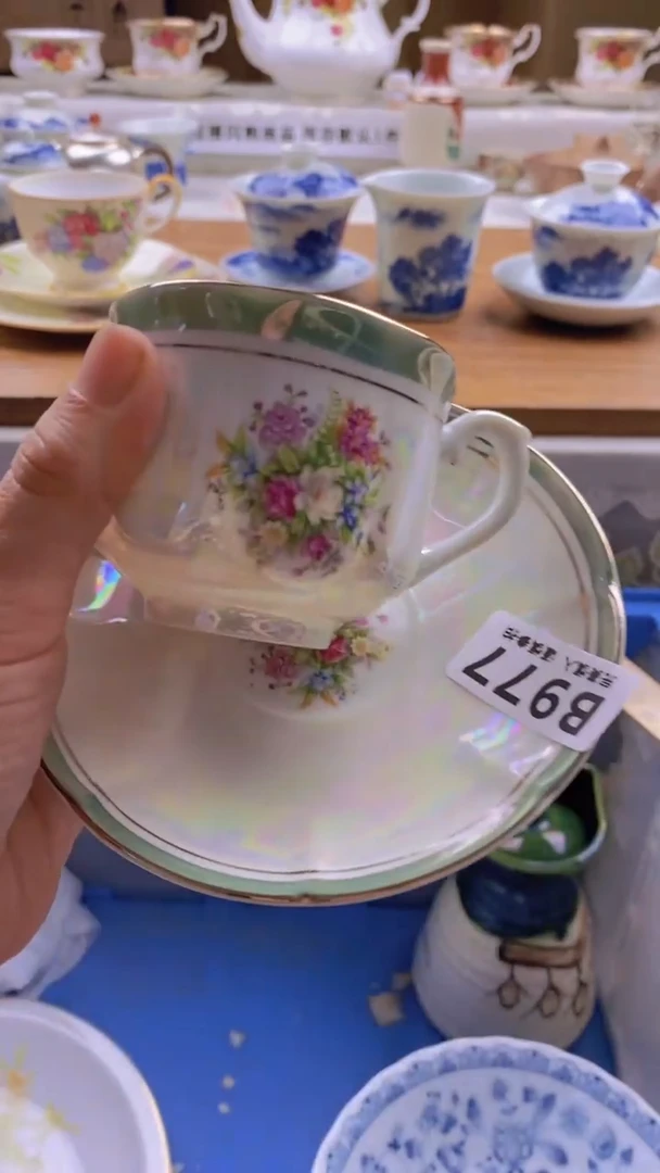 瓷片萌*男    977