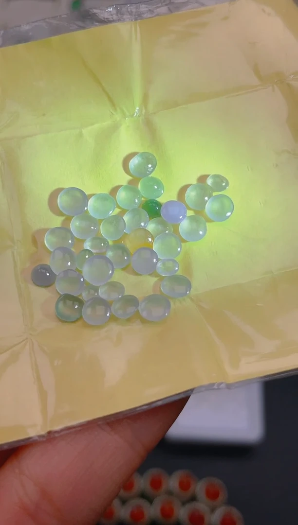 裸石翡翠天然翡翠蛋面77