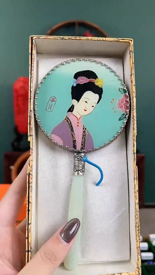 非遗手工人物小镜子