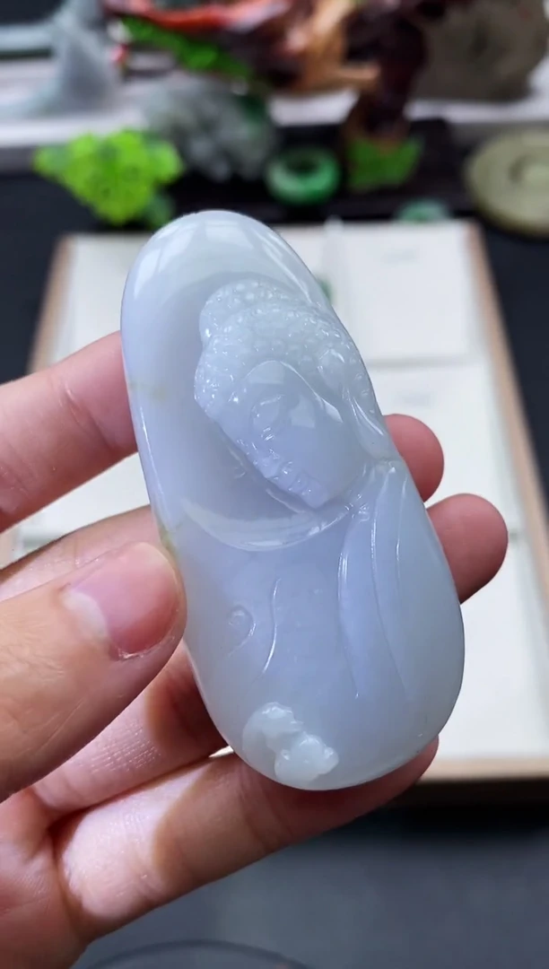 翡翠未镶嵌颈饰天然缅甸A货翡翠