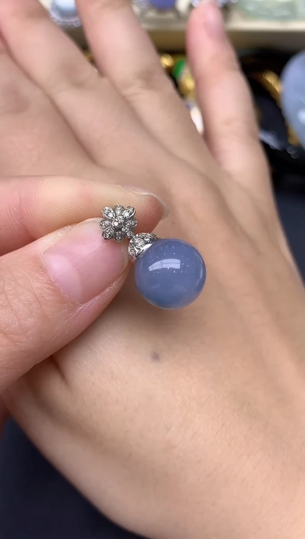颈饰18K金镶嵌翡翠41-雪姐翡翠天天见