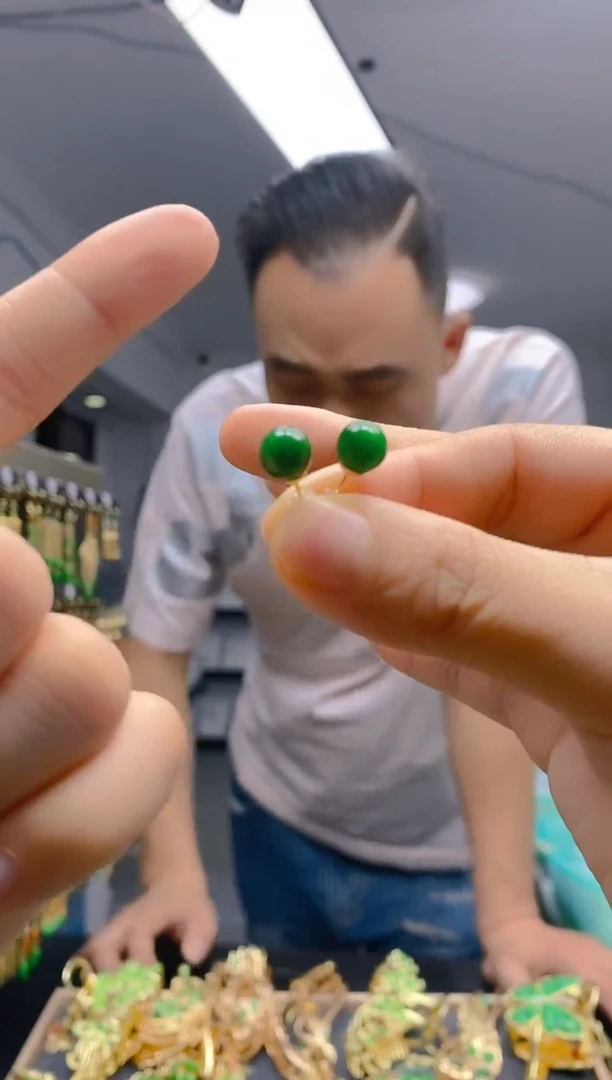 【闪购商品】翡翠耳饰合金091翡翠耳钉