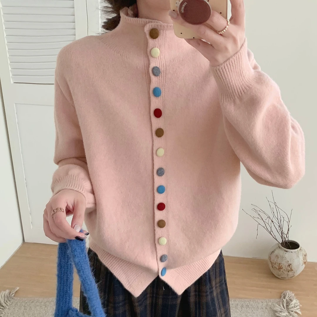 2025秋冬新款设计感单排彩扣温柔软糯针织开衫撞色上衣
