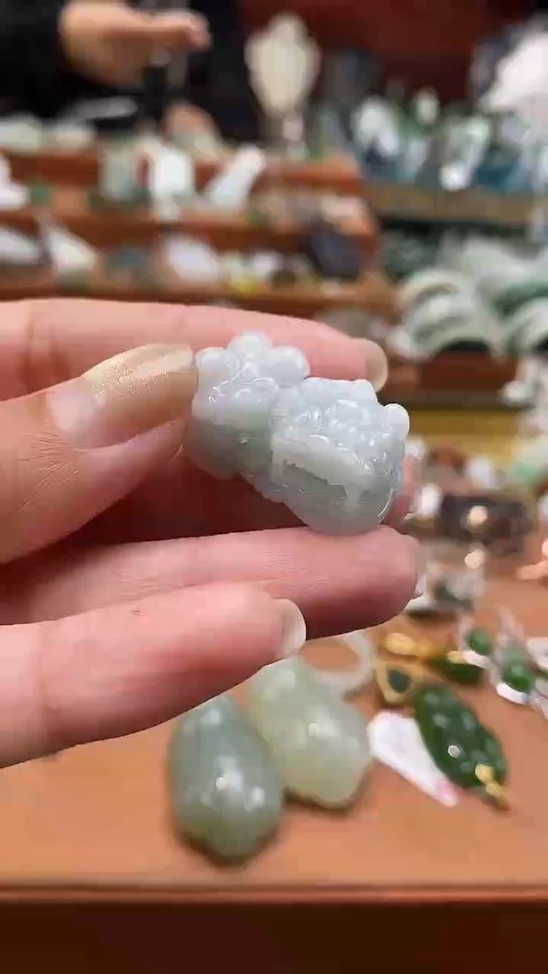 颈饰未镶嵌翡翠翡翠貔貅吊坠