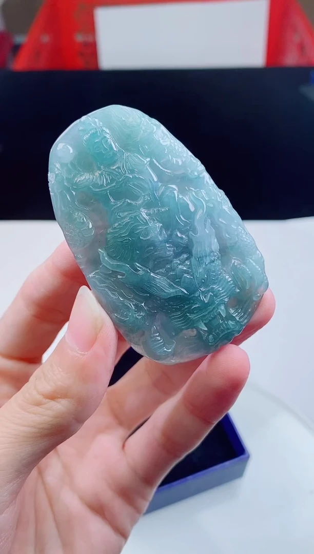 颈饰未镶嵌翡翠   ·