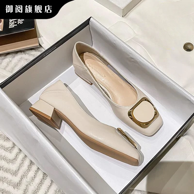 御阅粗跟单鞋女2025秋新款百搭时尚潮流仙女风浅口中跟大尺码女鞋