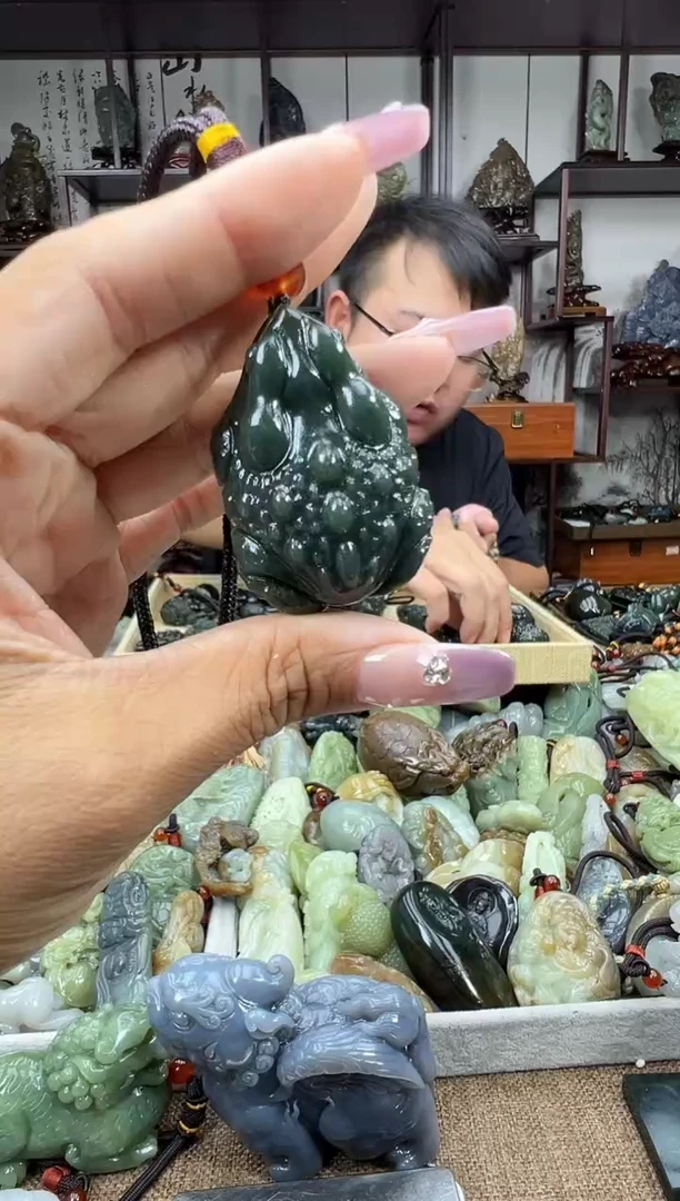 未镶嵌和田玉把件1