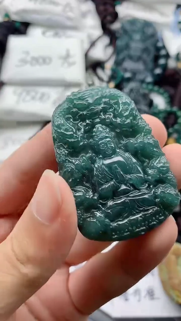 翡翠未镶嵌颈饰888