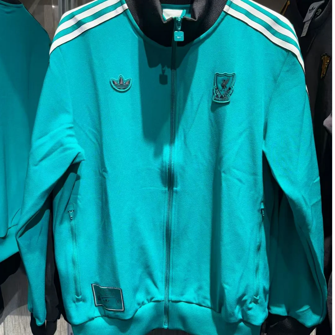 adidas/阿迪达斯【王府井AD】利物浦足球风运动宽松夹克外套 JW5464