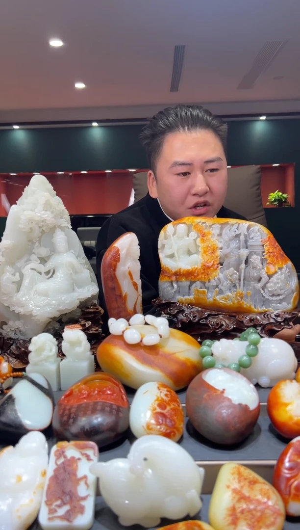 未镶嵌和田玉把件繁*和田玉