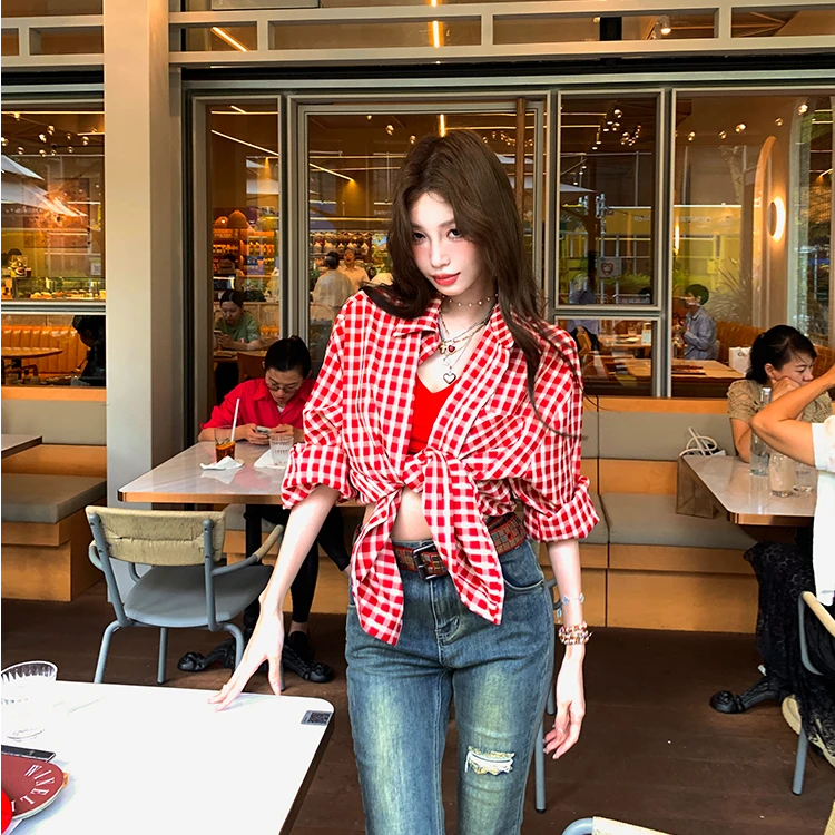 街头风辣妹红色格子衬衫女夏季外搭长袖衬衣polo领2025年新款上衣