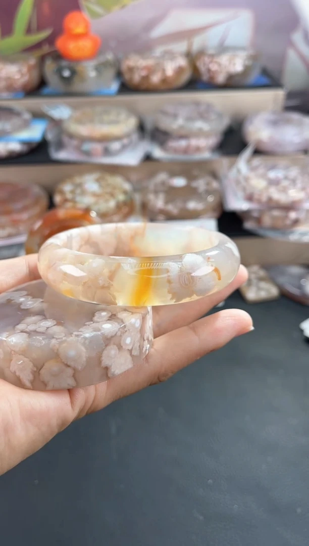 未镶嵌手镯石英质玉61