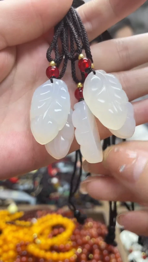 玛瑙/玉髓颈饰未镶嵌多样性发货其中发一