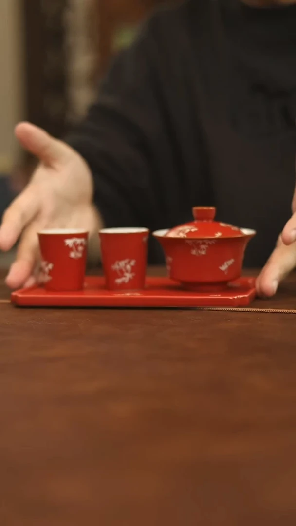 盖碗+长盘+两个闻香杯