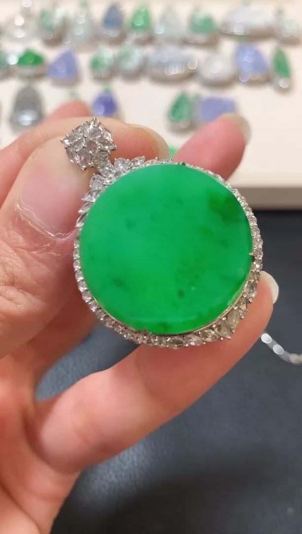 吊坠(不含链)18K金镶嵌翡翠z212