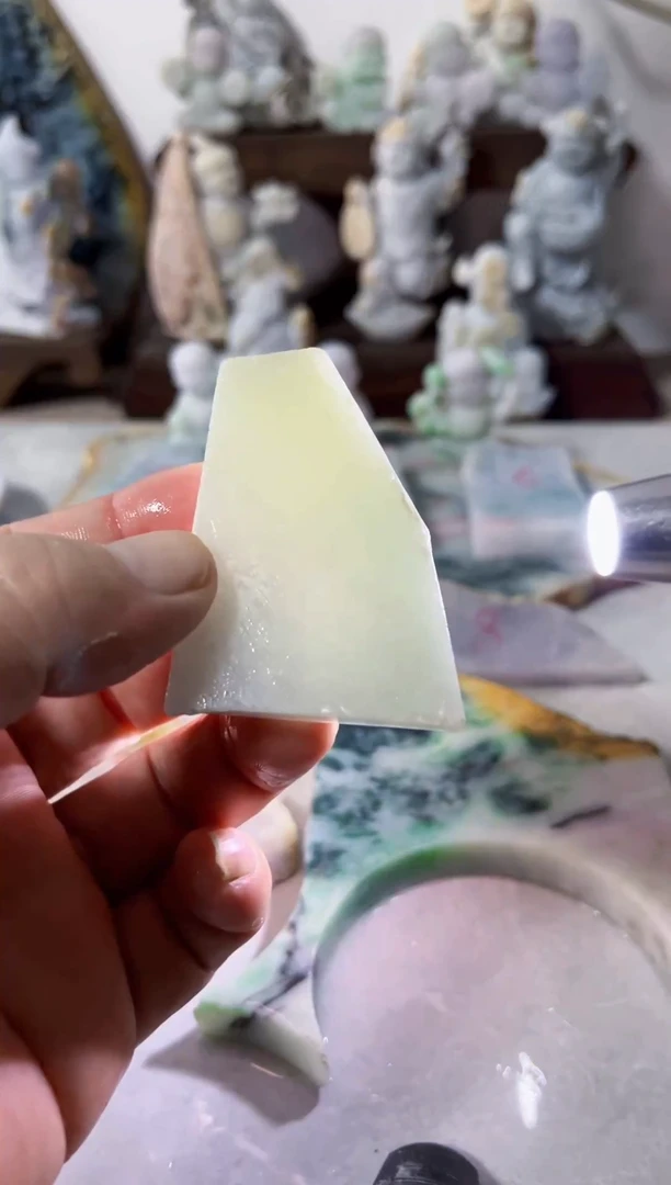 【闪购商品】翡翠吊坠(不含链)未镶嵌A1028