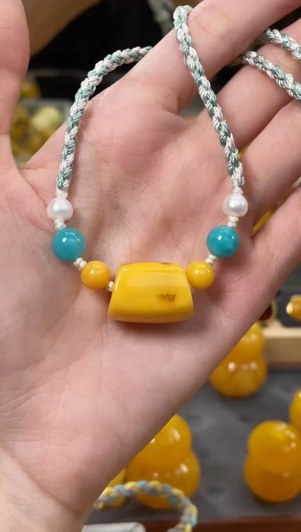 琥珀颈饰未镶嵌蜜蜡微瑕马蹄珠编绳项链