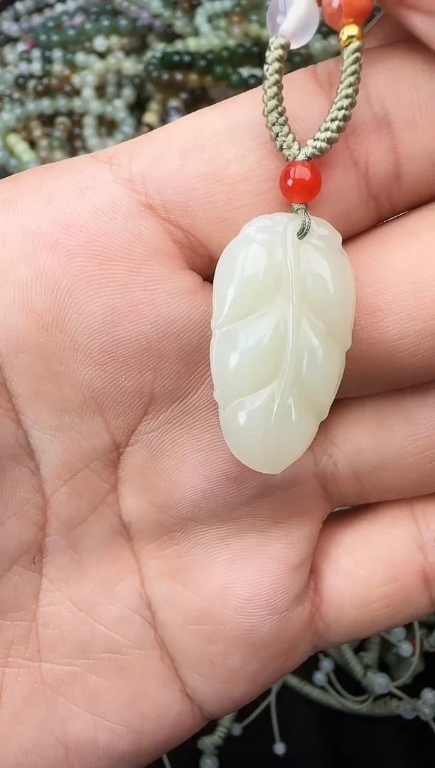 和田玉未镶嵌颈饰拍一发一