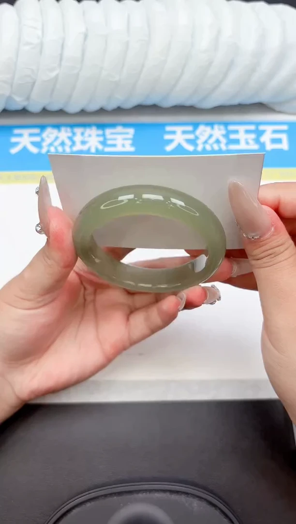 未镶嵌手镯石英质玉A133-56