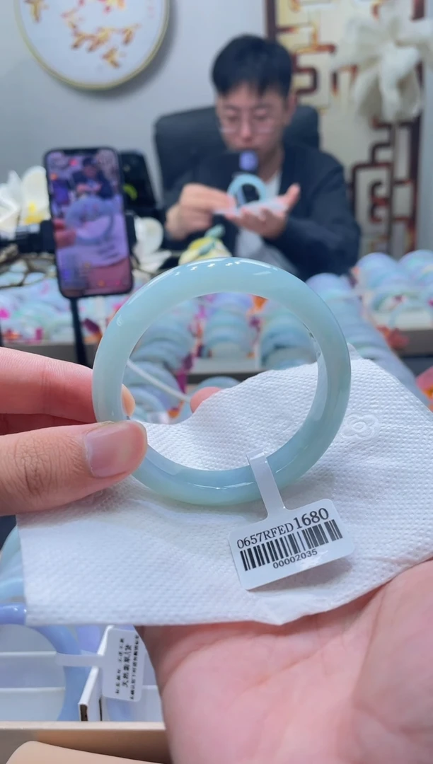 未镶嵌手镯翡翠124-57