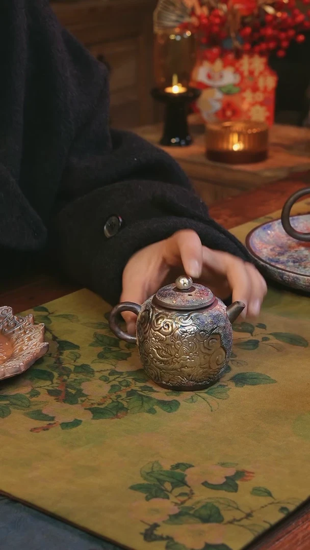 【闪购商品】瓷片七彩醒狮--------------