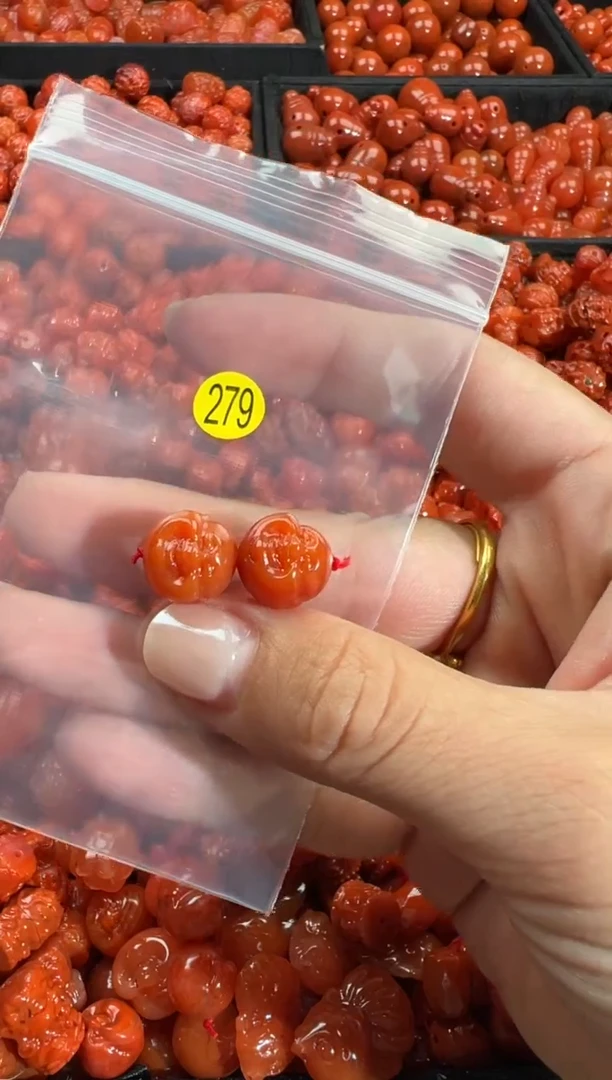 颈饰未镶嵌南红玛瑙11