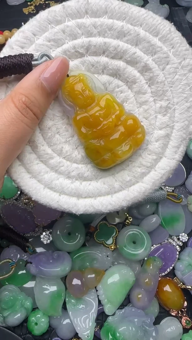 颈饰未镶嵌翡翠缅甸翡翠吊坠