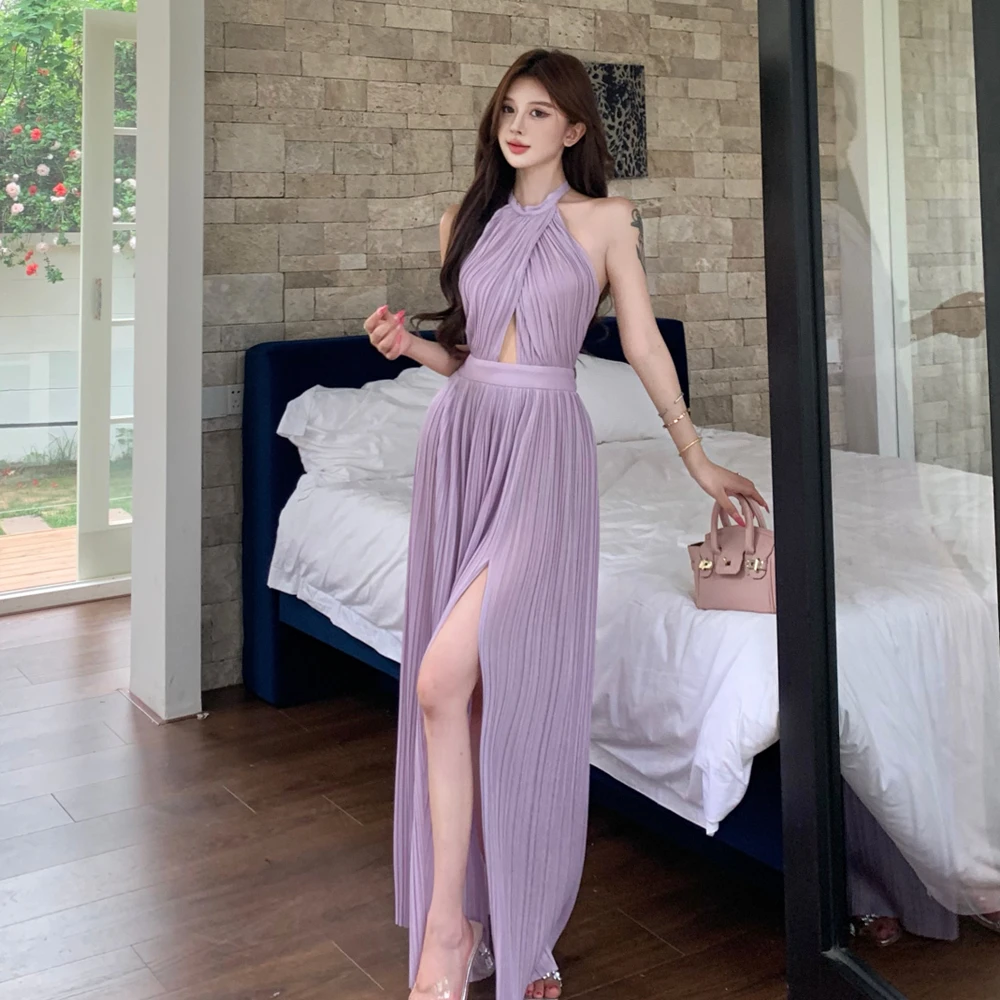 夏季新款法式复古女神压褶百褶裙后背提高版本气质显瘦挂脖连衣裙