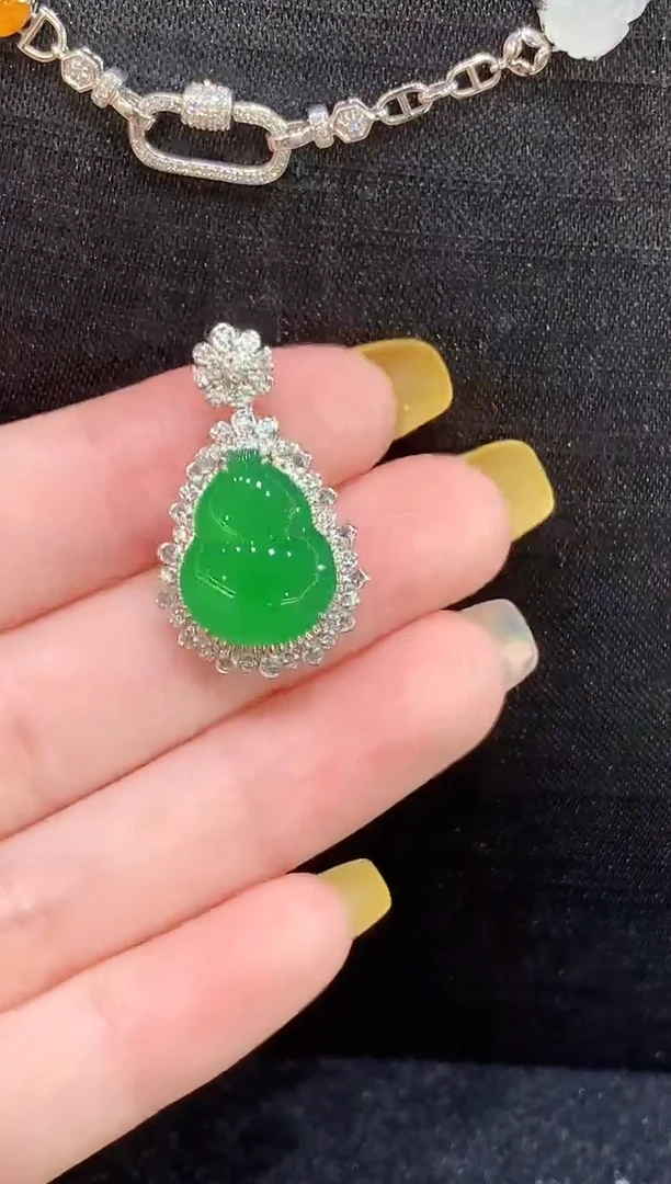 吊坠(不含链)18K金镶嵌翡翠CY多样性发其一