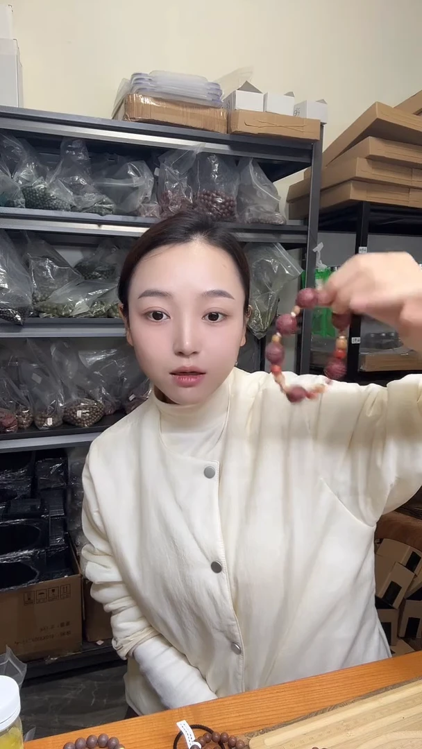 泥塑将军媚1.7字珠手串