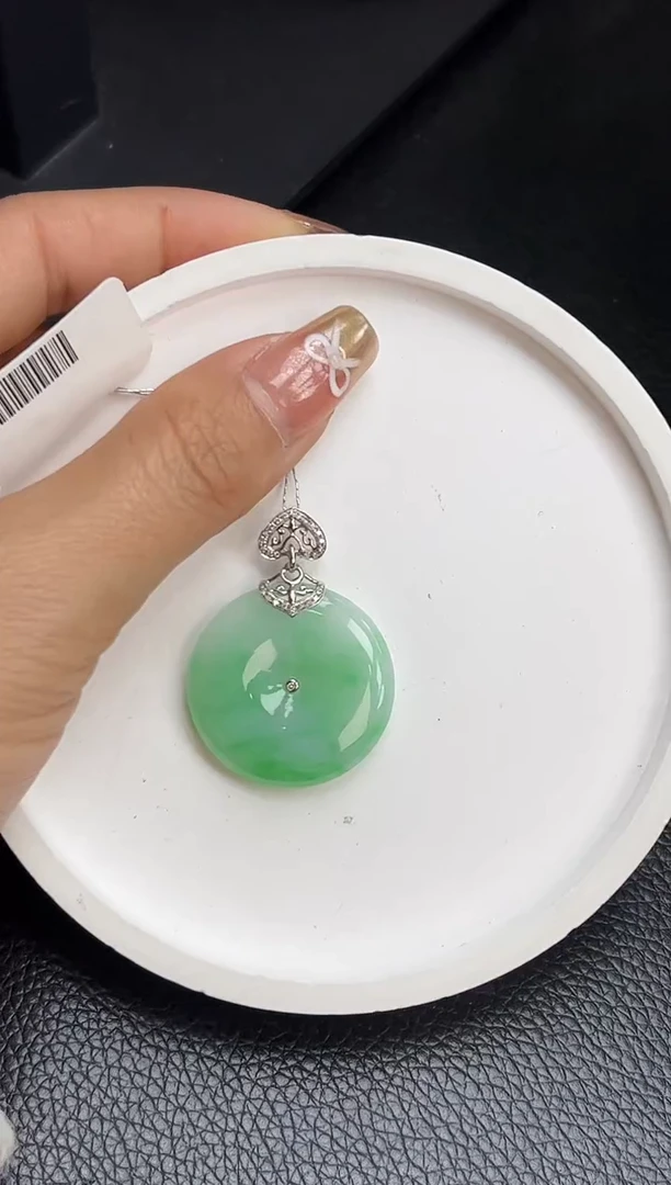 【闪购商品】翡翠颈饰18K金镶嵌YM280-3 平安扣